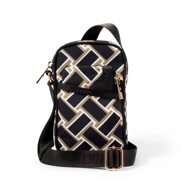 NWT DVF Diane Von Furstenberg X Target Vintage Weave Neutral Cellphone Holder - Picture 1 of 5